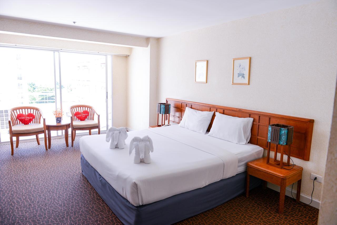 Sandy Spring Hotel Патая Екстериор снимка