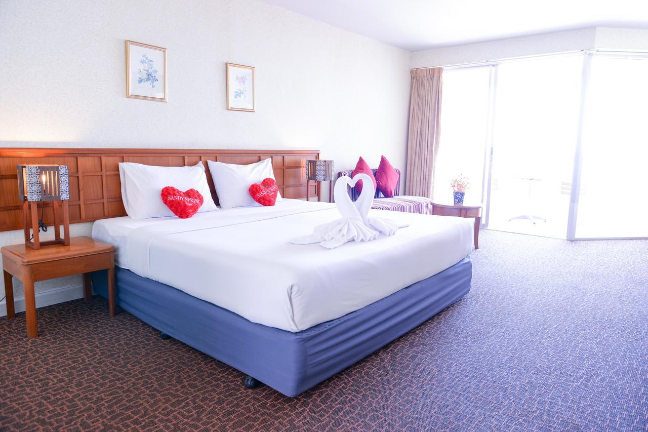 Sandy Spring Hotel Патая Екстериор снимка