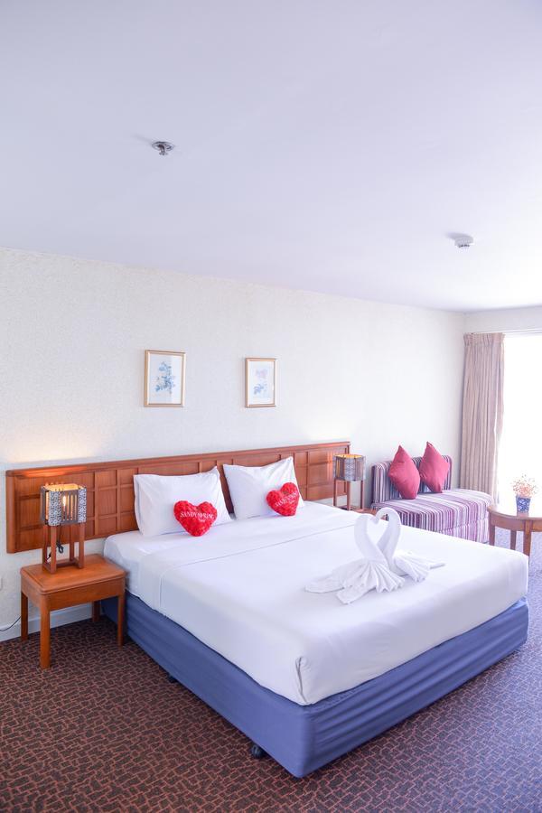 Sandy Spring Hotel Патая Екстериор снимка
