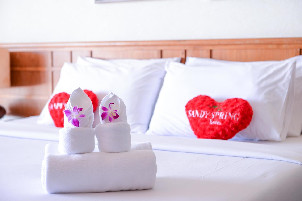 Sandy Spring Hotel Патая Екстериор снимка