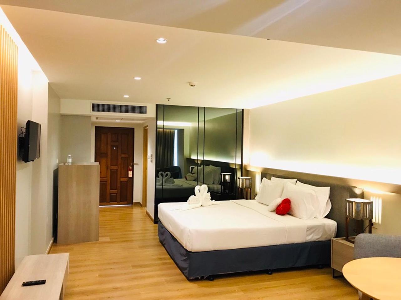 Sandy Spring Hotel Патая Екстериор снимка