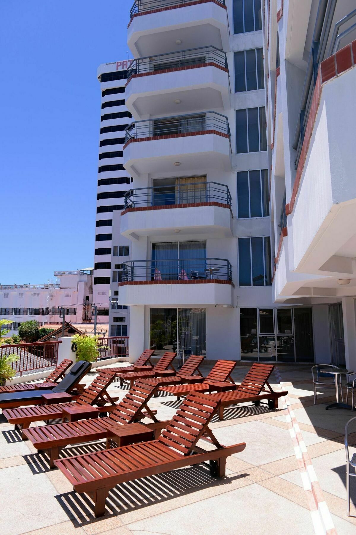 Sandy Spring Hotel Патая Екстериор снимка