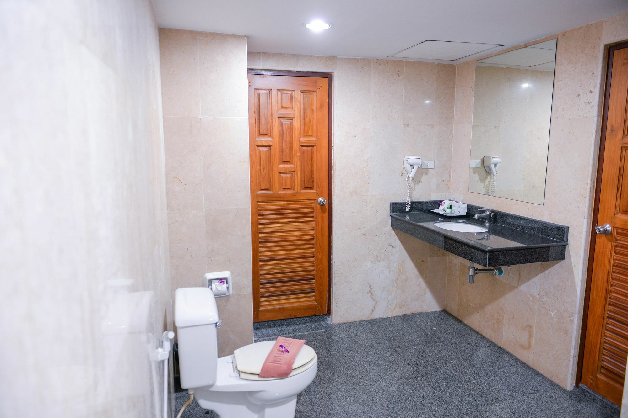 Sandy Spring Hotel Патая Екстериор снимка
